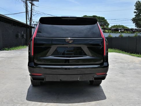 Used 2021 Cadillac Escalade ESV Sport AWD/4WD image 4