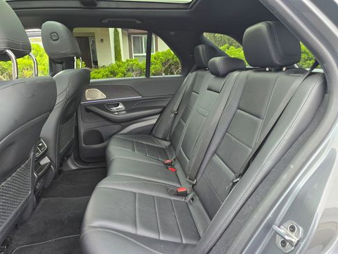 Used 2022 Mercedes-Benz GLE 350 GLE 350 4MATIC SUV w/ Premium Package image 26