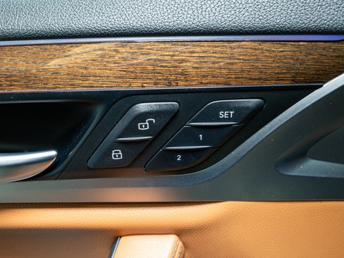 Used 2018 BMW X3 M40i image 15