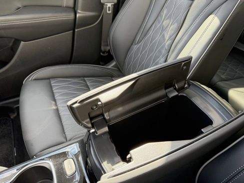Certified 2023 Buick Envision Avenir FWD image 37