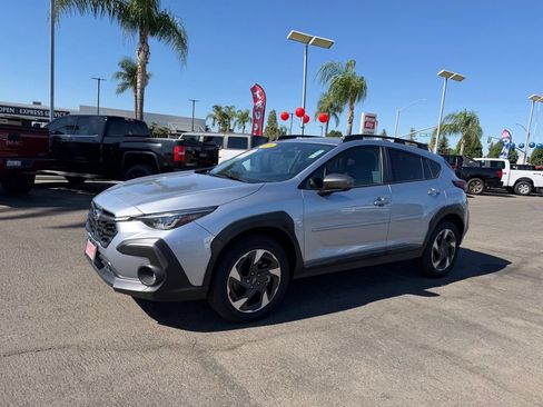 Used 2024 Subaru Crosstrek 2.5i Limited w/ Crosstrek Mirror Package AWD/4WD image 3