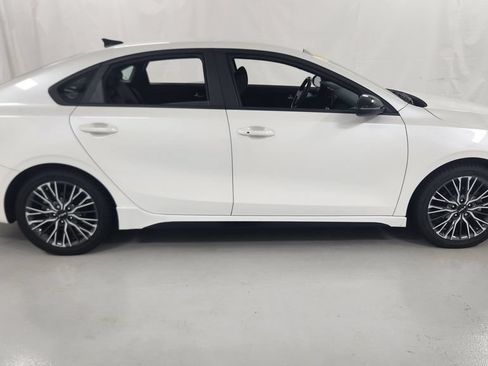 Used 2023 Kia Forte GT-Line FWD image 2