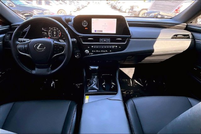 Used 2024 Lexus ES 350 w/ Premium Package FWD image 12