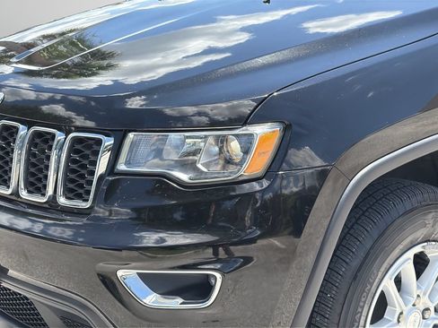 Used 2020 Jeep Grand Cherokee Laredo RWD image 6