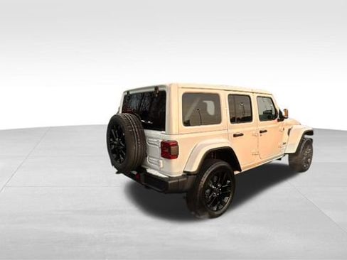 Used 2025 Jeep Wrangler Sahara 4xe w/ Safety Group image 32
