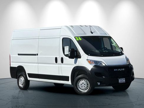 Used 2026 RAM ProMaster 2500 w/ Convenience Group FWD image 2