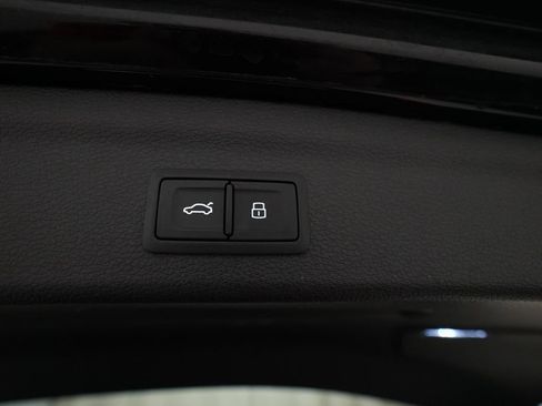 Used 2019 Audi Q3 2.0T Prestige w/ Prestige Package AWD/4WD image 14