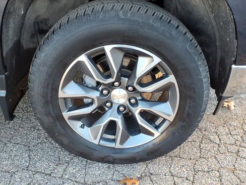 Certified 2024 Chevrolet Silverado 1500 LT image 9