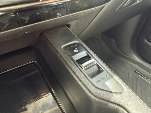 Used 2022 Kia Telluride SX w/ SX Prestige Package AWD/4WD image 32