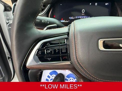 Used 2023 Jeep Grand Cherokee L Summit w/ Luxury Tech Group V AWD/4WD image 15