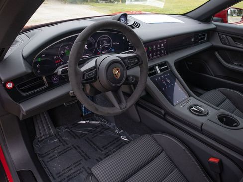 Used 2025 Porsche Taycan 4S AWD/4WD image 4