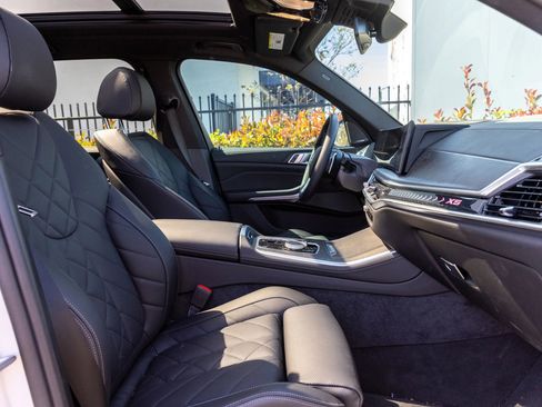 Used 2025 BMW X5 xDrive40i w/ Premium Package image 19