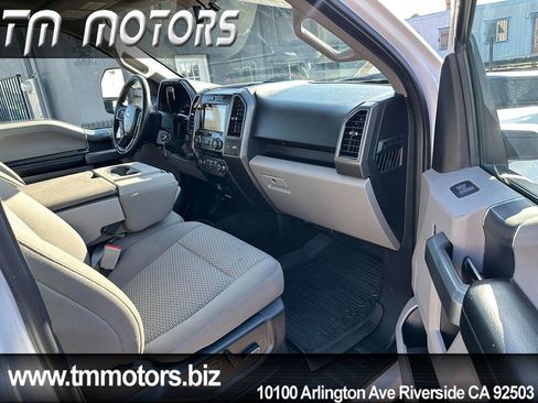 Used 2018 Ford F150 XLT w/ Equipment Group 302A Luxury AWD/4WD image 11
