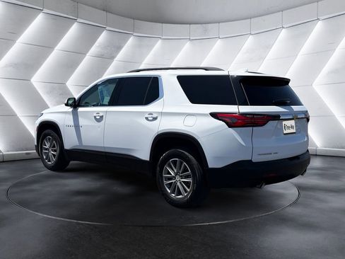 Used 2023 Chevrolet Traverse LT AWD/4WD image 3
