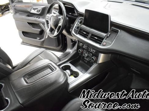 Used 2022 Chevrolet Tahoe Z71 w/ Z71 Off-Road Package image 32