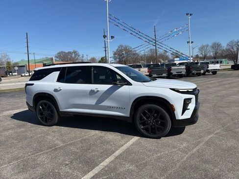 New 2026 Chevrolet Traverse RS image 18