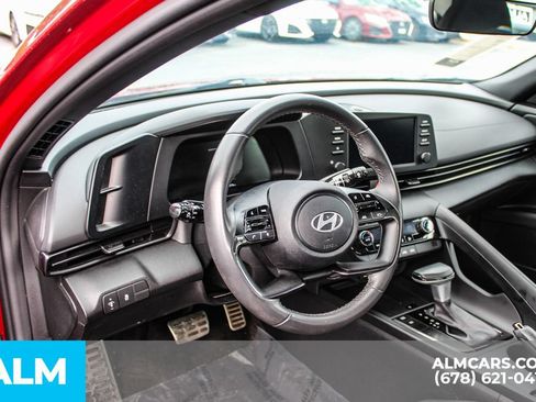 Used 2025 Hyundai Elantra Sport FWD image 28