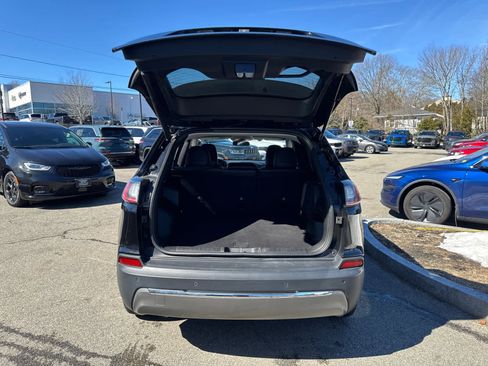 Used 2019 Jeep Cherokee Limited image 34