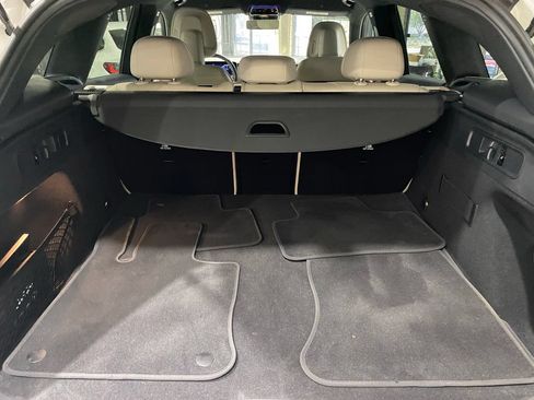 Certified 2025 Mercedes-Benz GLC 300 4MATIC image 21
