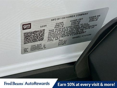 New 2026 Chevrolet Trax LT w/ Sunroof Package FWD image 23