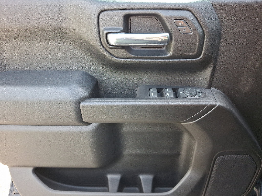 Certified 2022 Chevrolet Silverado 1500 Custom AWD/4WD image 13