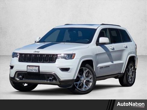 Used 2018 Jeep Grand Cherokee Limited image 1