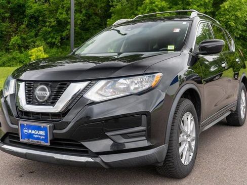 Used 2019 Nissan Rogue SV AWD/4WD image 2