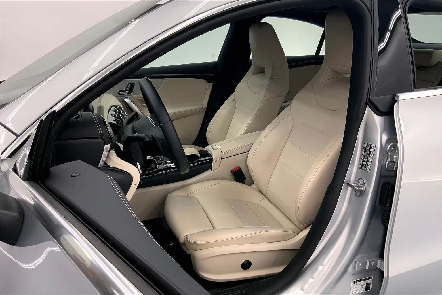 Used 2020 Mercedes-Benz CLA 250 image 21