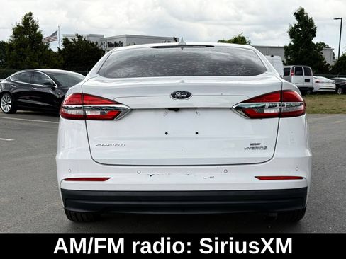 Used 2019 Ford Fusion SE FWD image 8