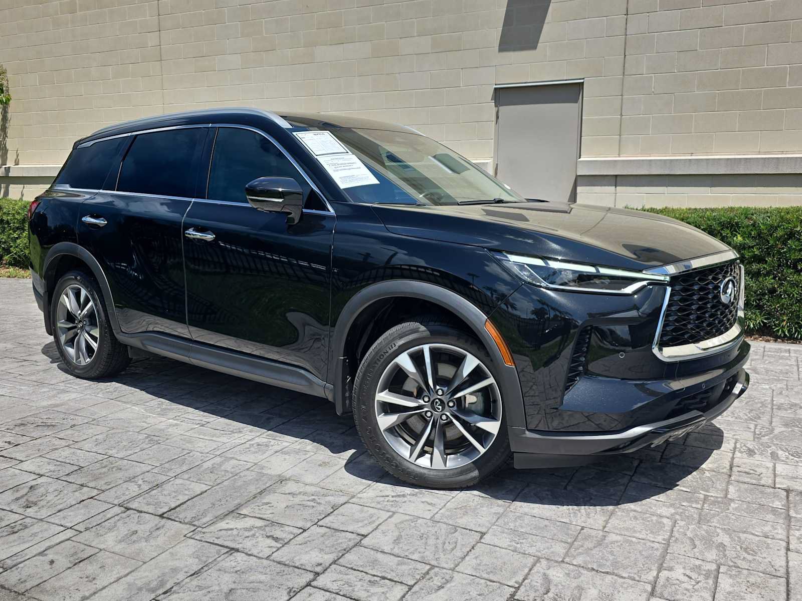 Used 2023 INFINITI QX60 Luxe w/ Cargo Package AWD/4WD image 32