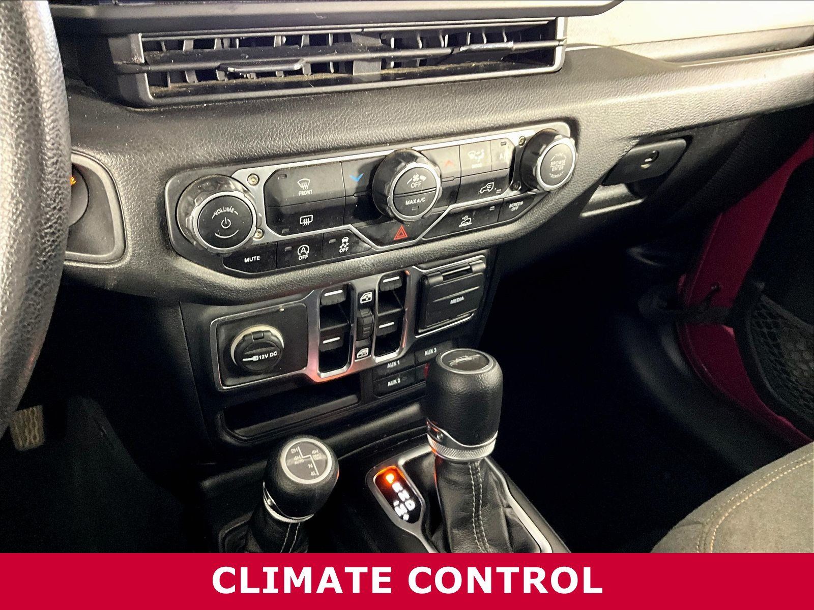 Used 2024 Jeep Gladiator Sport AWD/4WD image 16