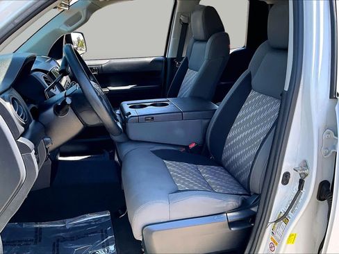 Used 2018 Toyota Tundra SR RWD image 7