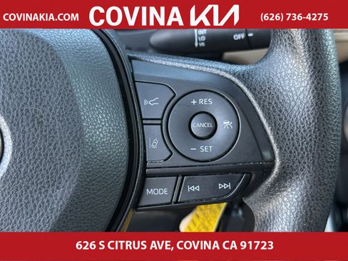 Used 2022 Toyota RAV4 LE image 18