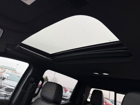 Used 2025 Chevrolet Silverado 1500 High Country w/ High Country Premium Package image 6