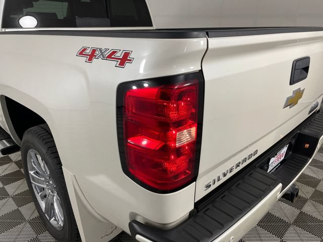 Used 2015 Chevrolet Silverado 1500 High Country w/ High Country Premium Package AWD/4WD image 17