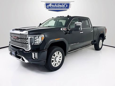 Used 2022 GMC Sierra 3500 Denali image 3