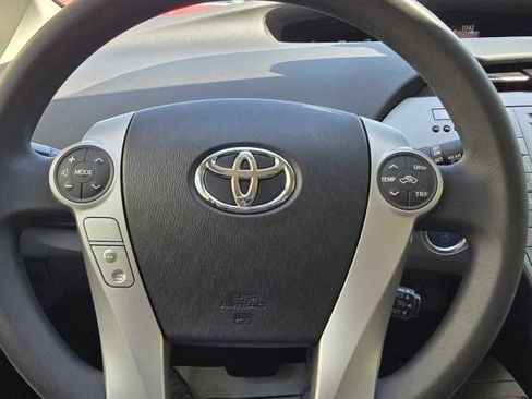 Used 2013 Toyota Prius Two FWD image 18