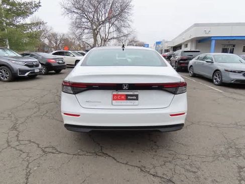 New 2026 Honda Accord SE image 5