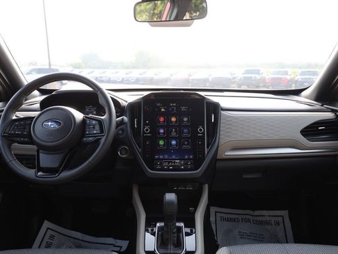 Used 2025 Subaru Forester Premium AWD/4WD image 14