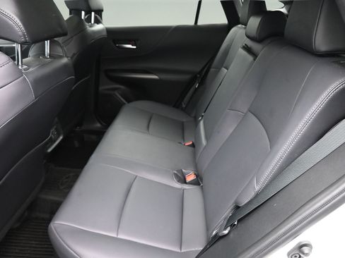 Used 2023 Toyota Venza Nightshade AWD/4WD image 13