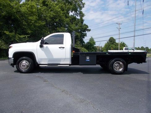 Used 2020 Chevrolet Silverado 3500 W/T w/ WT Convenience Package RWD image 2