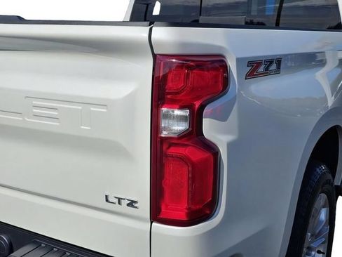 Used 2023 Chevrolet Silverado 1500 LTZ w/ LTZ Premium Package AWD/4WD image 10