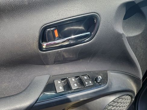 Used 2016 Toyota Prius Three Touring w/ Preferred Accessory Package image 3