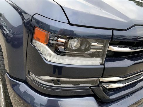 Used 2018 Chevrolet Silverado 1500 LTZ Z71 w/ Centennial Edition AWD/4WD image 27