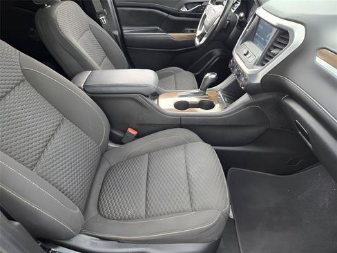 Used 2019 GMC Acadia SLE FWD image 13