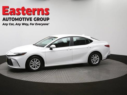 Used 2025 Toyota Camry LE FWD image 57