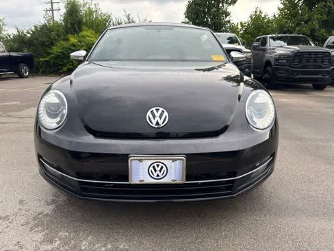 Used 2013 Volkswagen Beetle Turbo FWD image 2