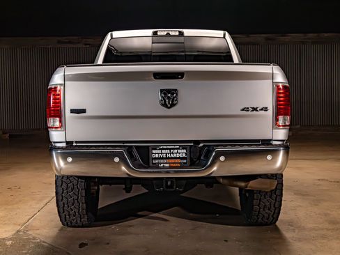 Used 2017 RAM 3500 Laramie w/ Cold Weather Group AWD/4WD image 8