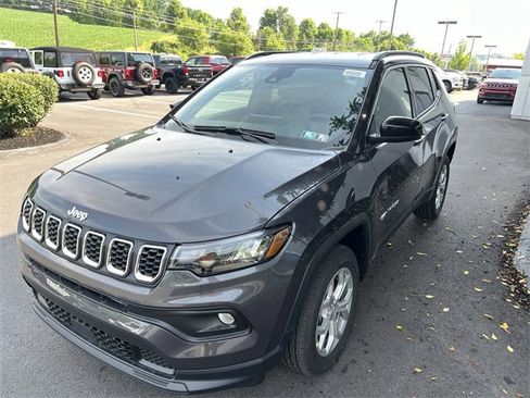 Used 2024 Jeep Compass Latitude w/ Convenience Group image 37