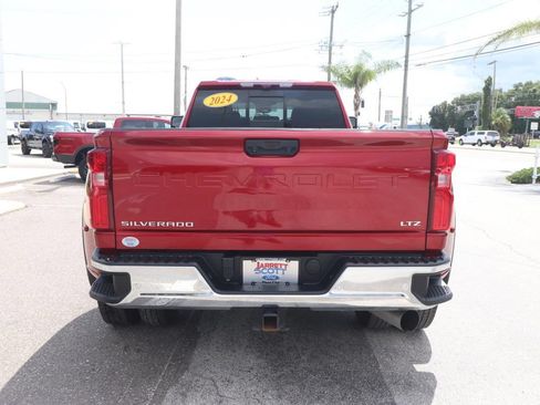 Used 2024 Chevrolet Silverado 3500 LTZ w/ LTZ Convenience Package AWD/4WD image 15